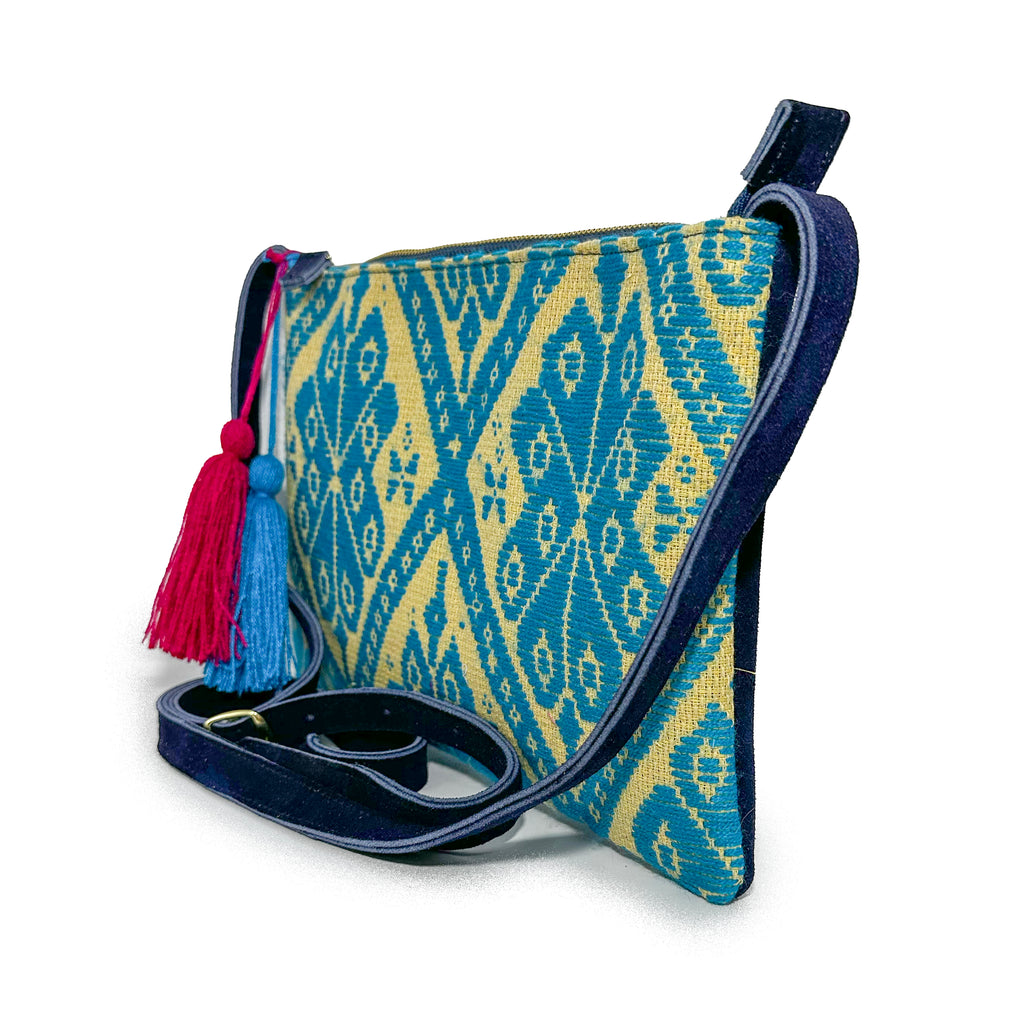 Crossbody Bordado a Mano "Vicenta" – Azul – Raízal