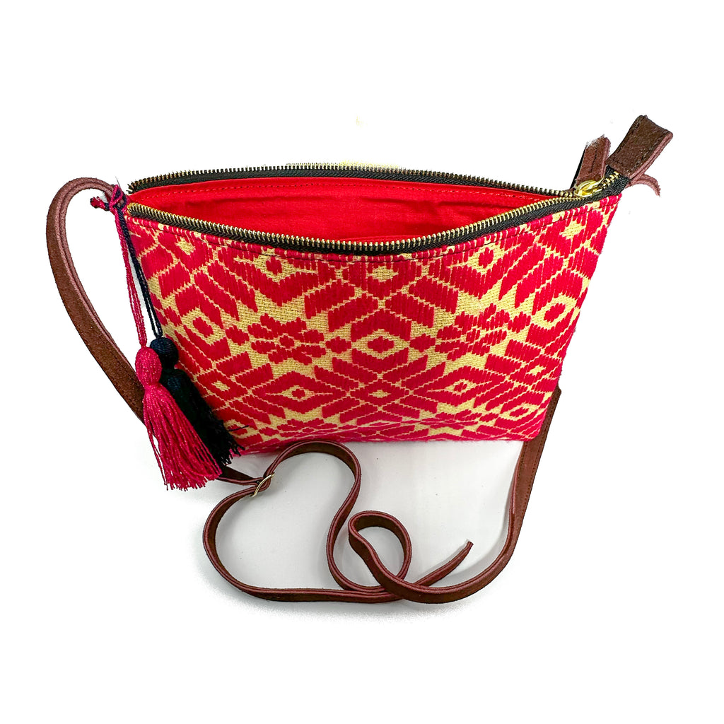 Crossbody Bordado a Mano "Vicenta" – Rojo – Raízal