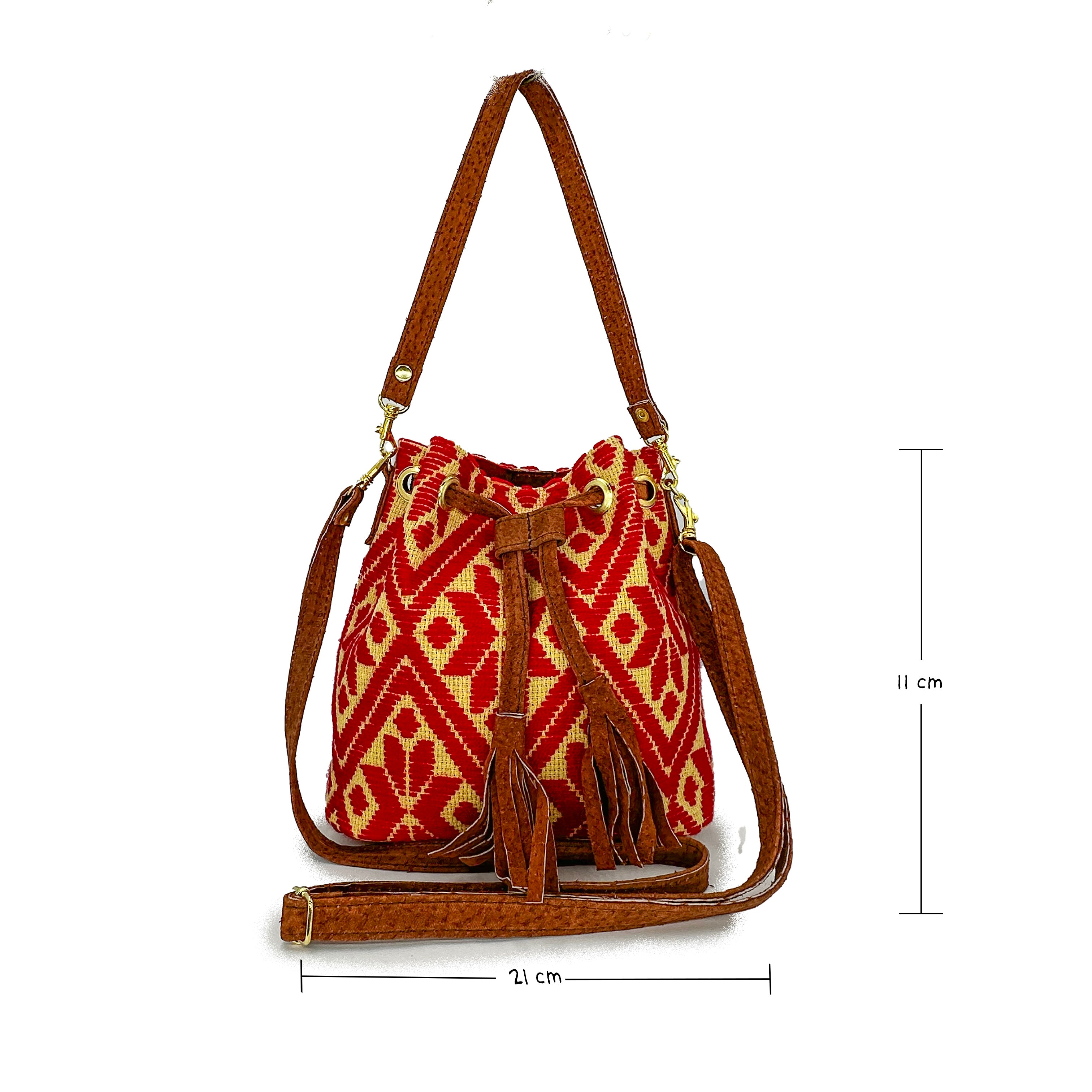 Bolsa tipo Bucket Bordado a Mano "Mariana" – Roja – Raízal