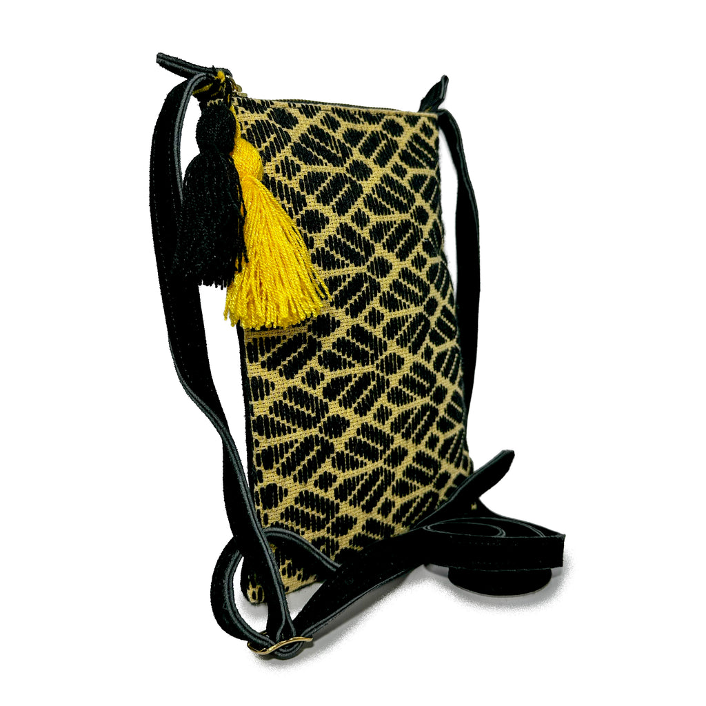 Crossbody Bordado a Mano "Angélica" – Negro – Raízal