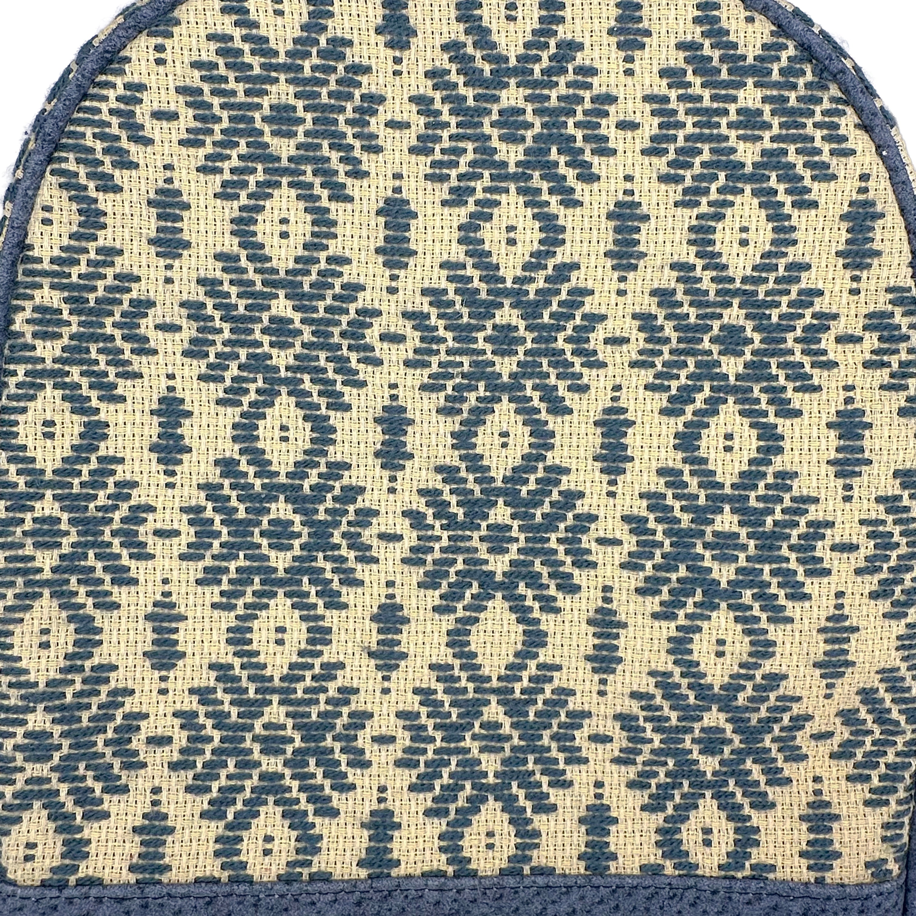 Mochila Bordado a mano "Luisa" – Gris – Raízal