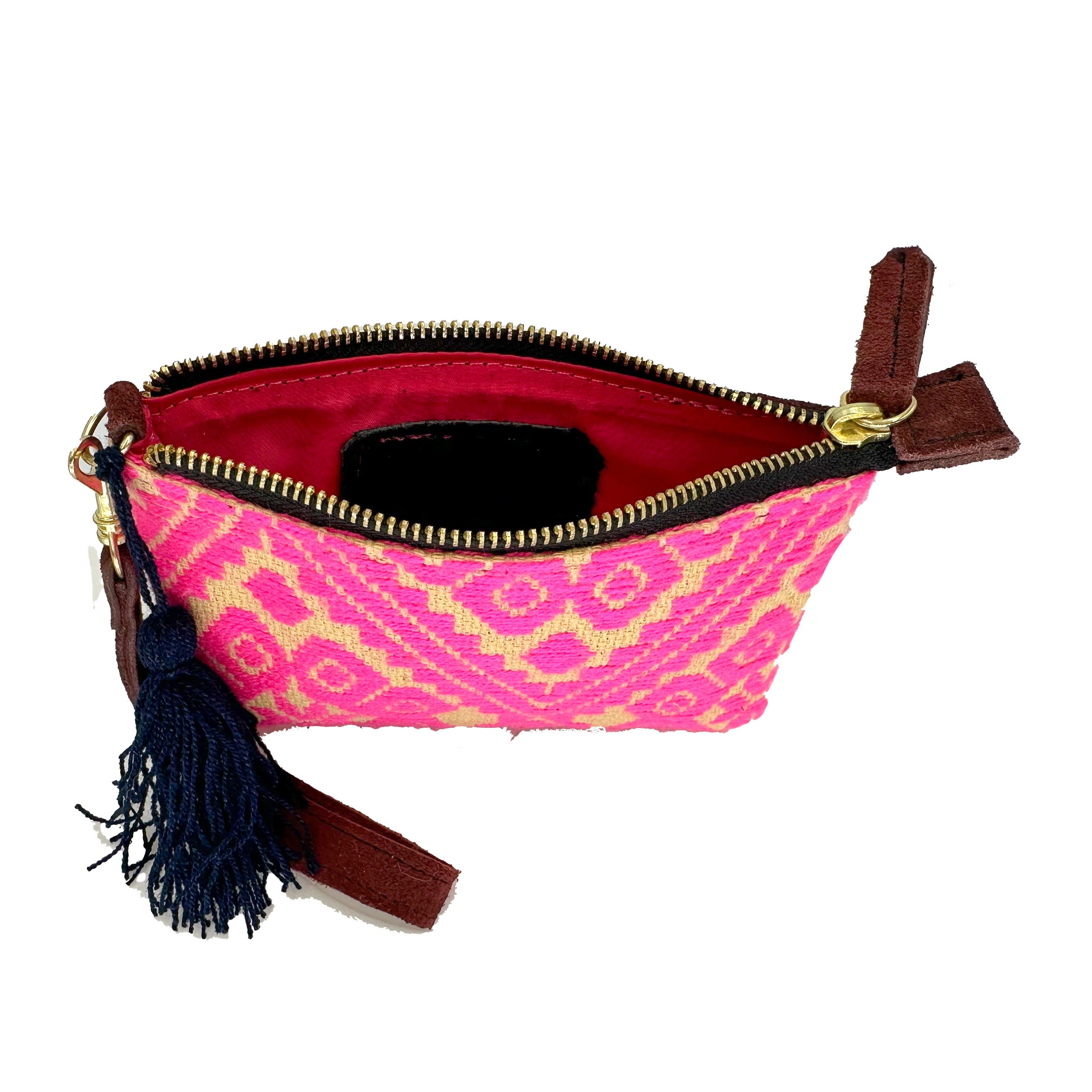 Muñequera Bordado a Mano "Rosario" – Rosa – Raízal