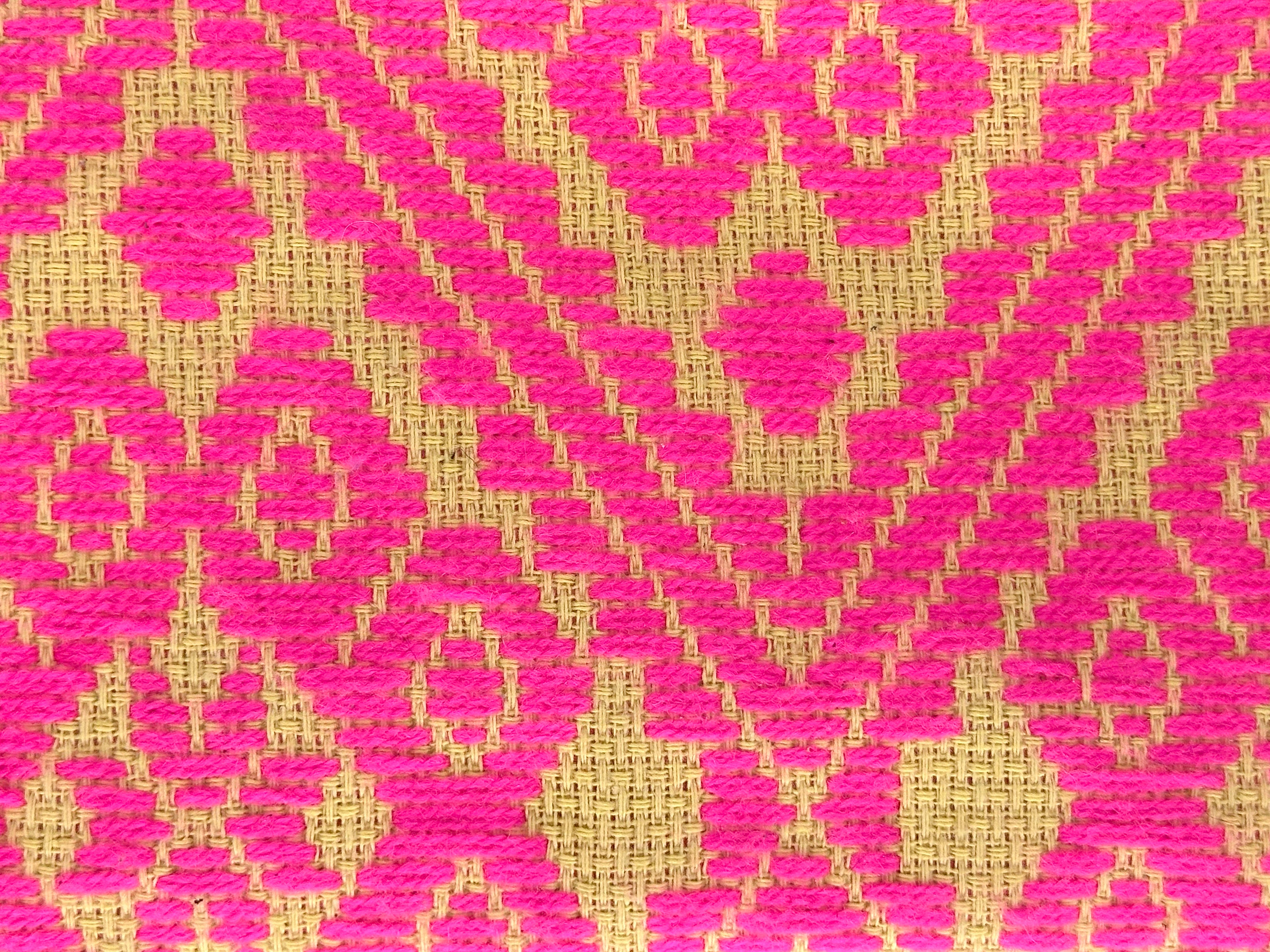 Muñequera Bordado a Mano "Rosario" – Rosa – Raízal