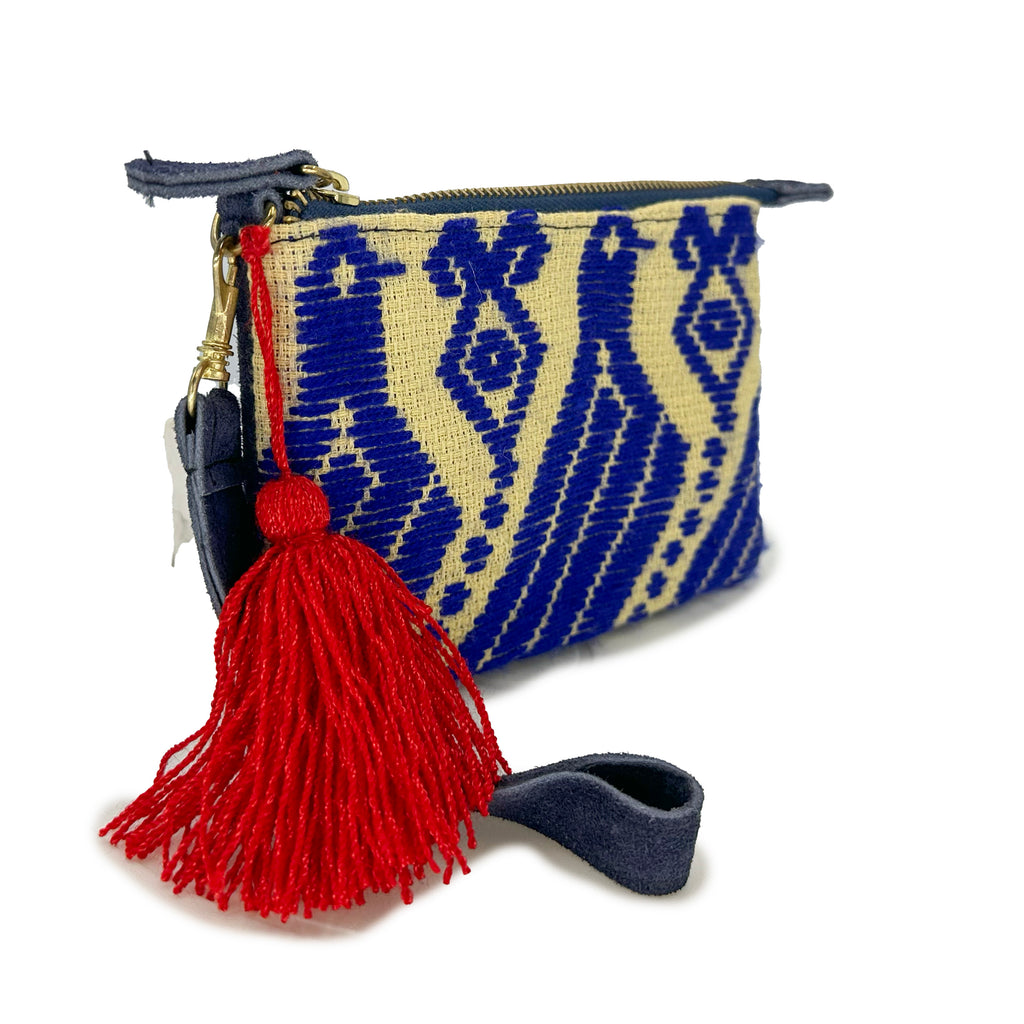 Muñequera Bordado a Mano "Rosario" – Azul – Raízal