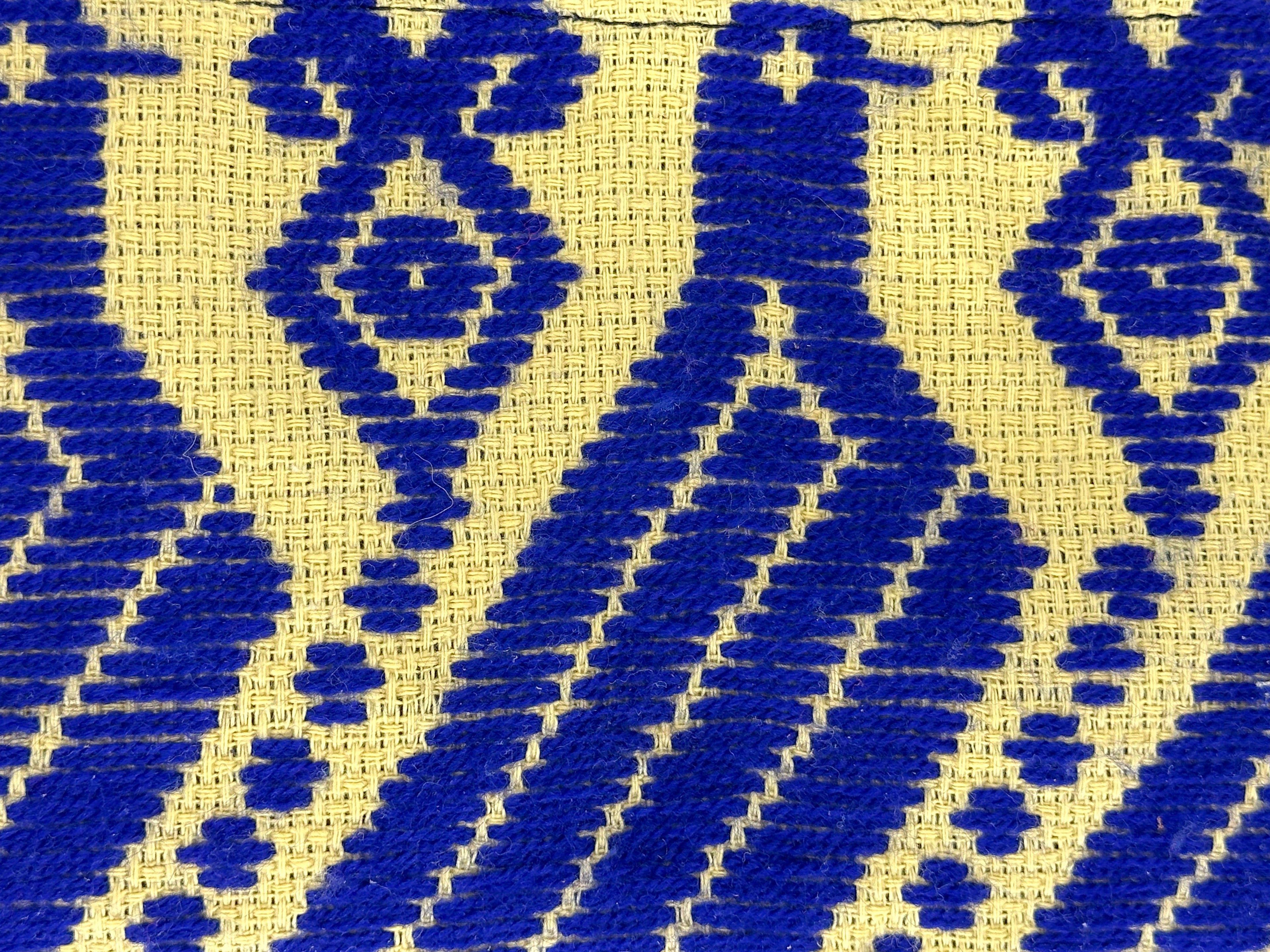 Muñequera Bordado a Mano "Rosario" – Azul – Raízal