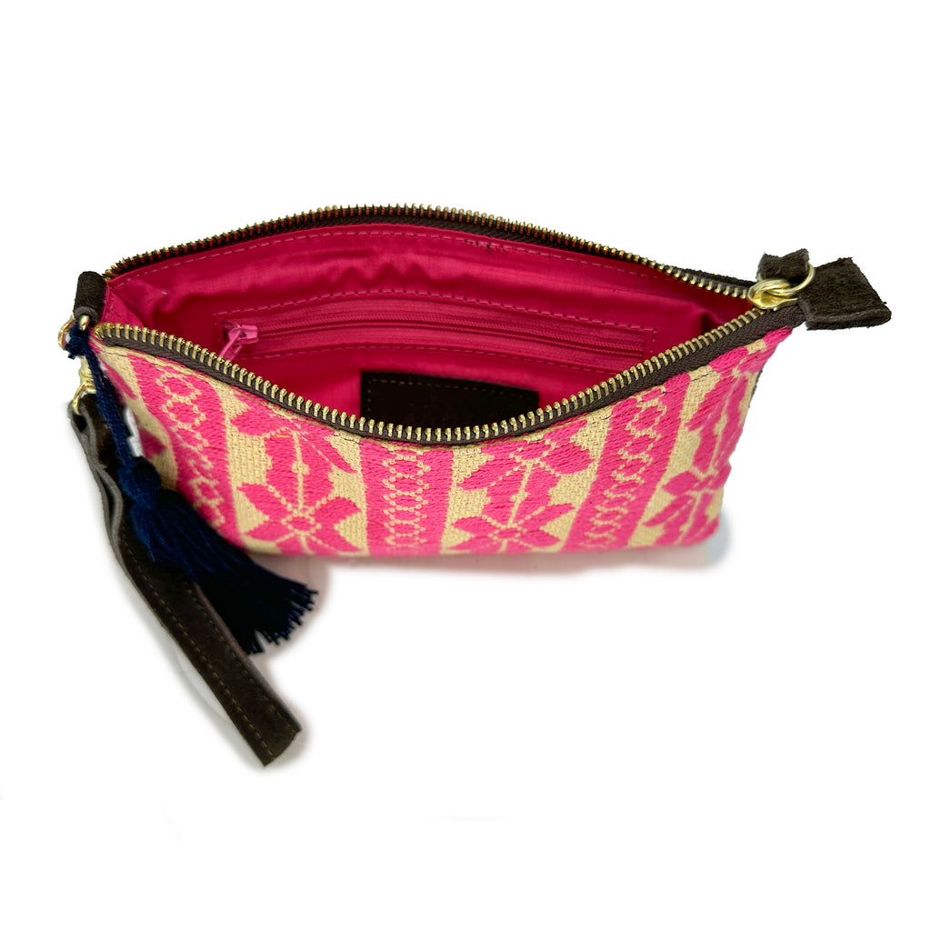 Muñequera Bordado a Mano "Erika" – Rosa – Raízal