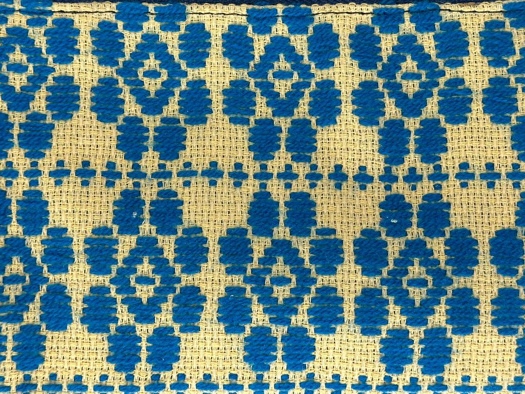 Muñequera Bordado a Mano "Erika" – Azul – Raízal