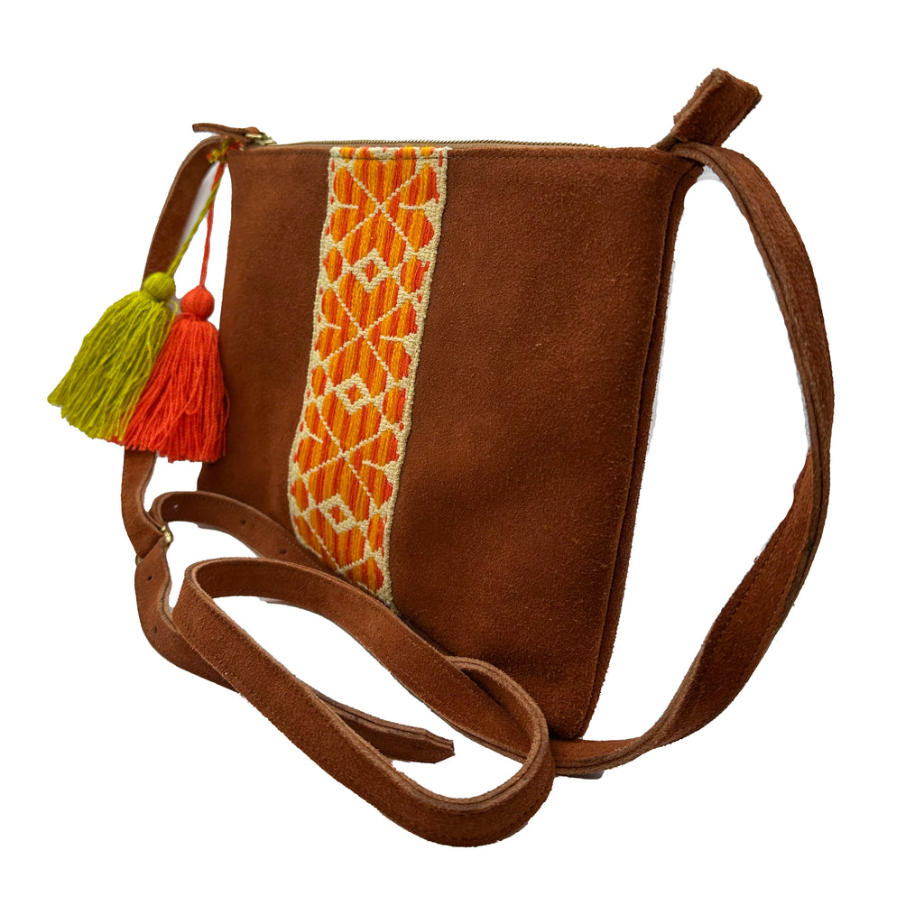 Crossbody Bordado a Mano "Vicenta" – Naranja – Raízal