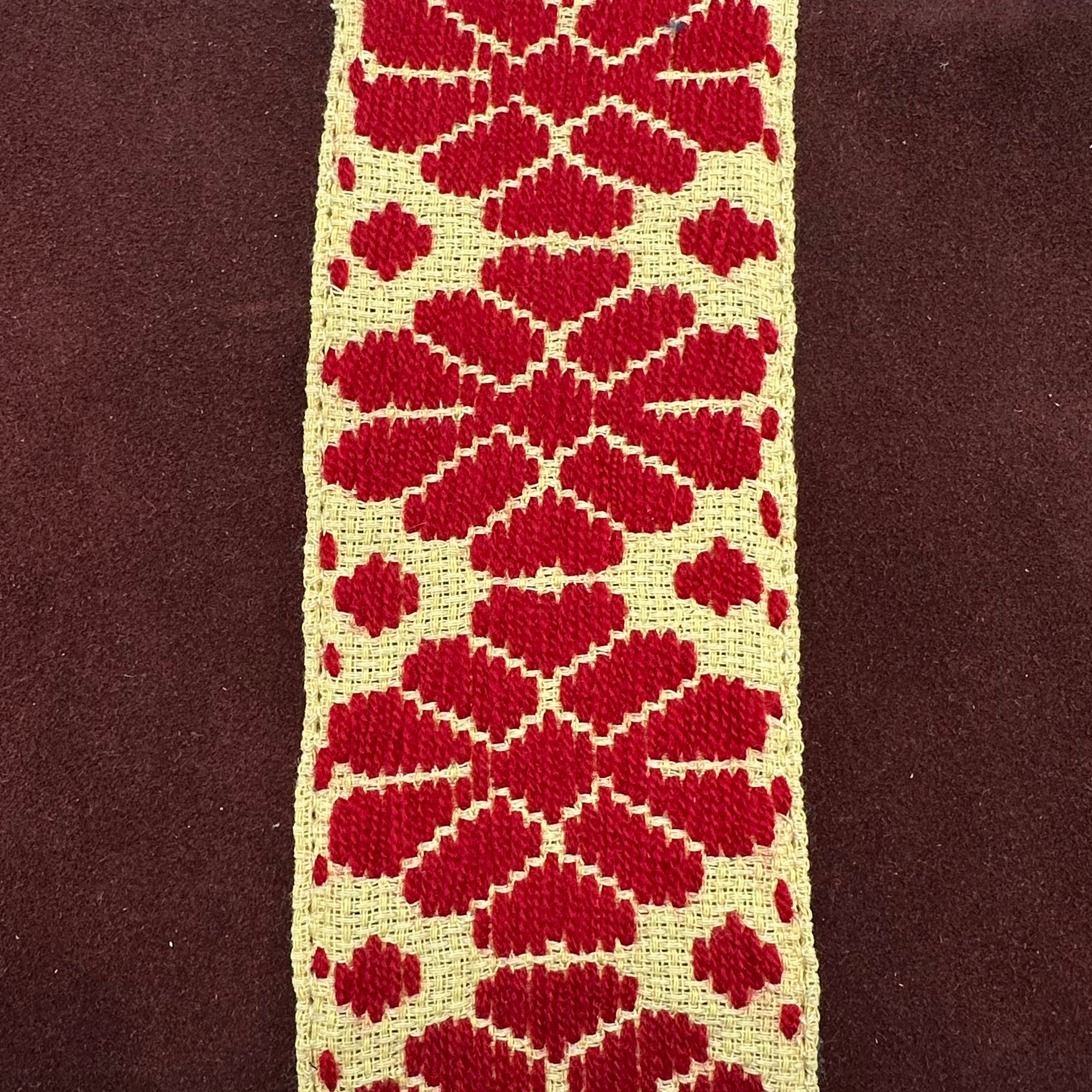 Crossbody Bordado a Mano "Vicenta" – Rojo – Raízal