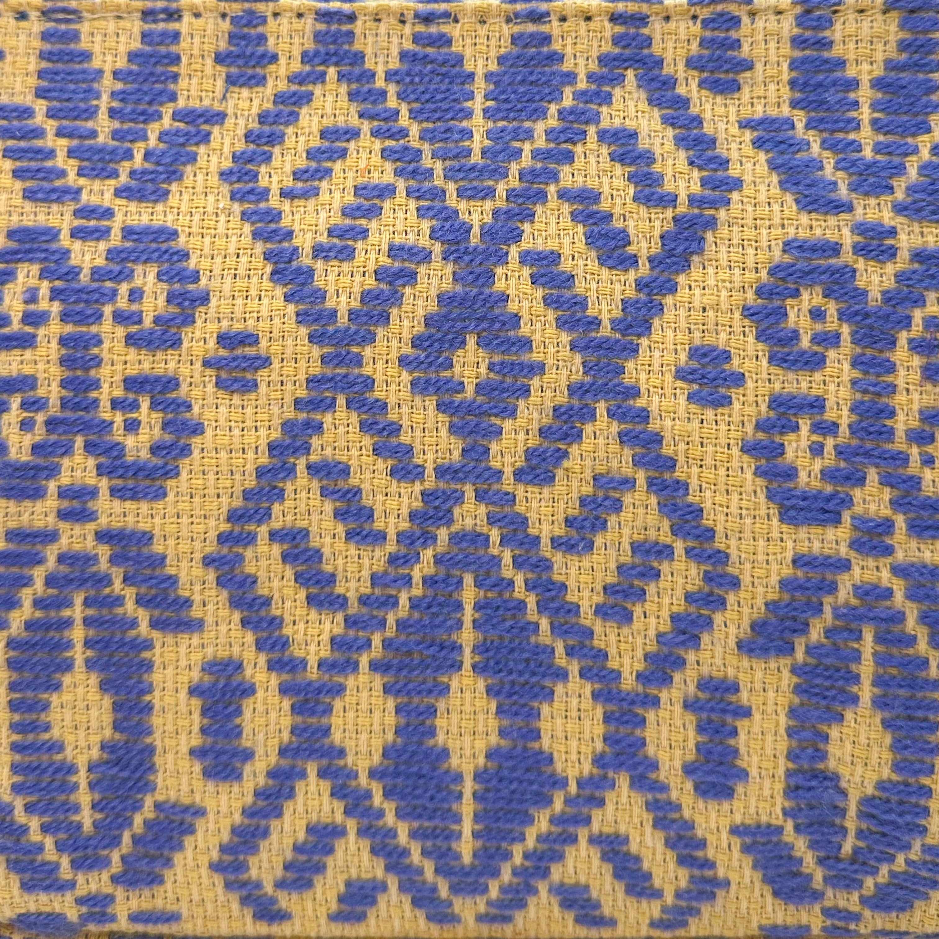 Cosmetiquera Bordado a mano "Cecilia" – Azul – Raízal