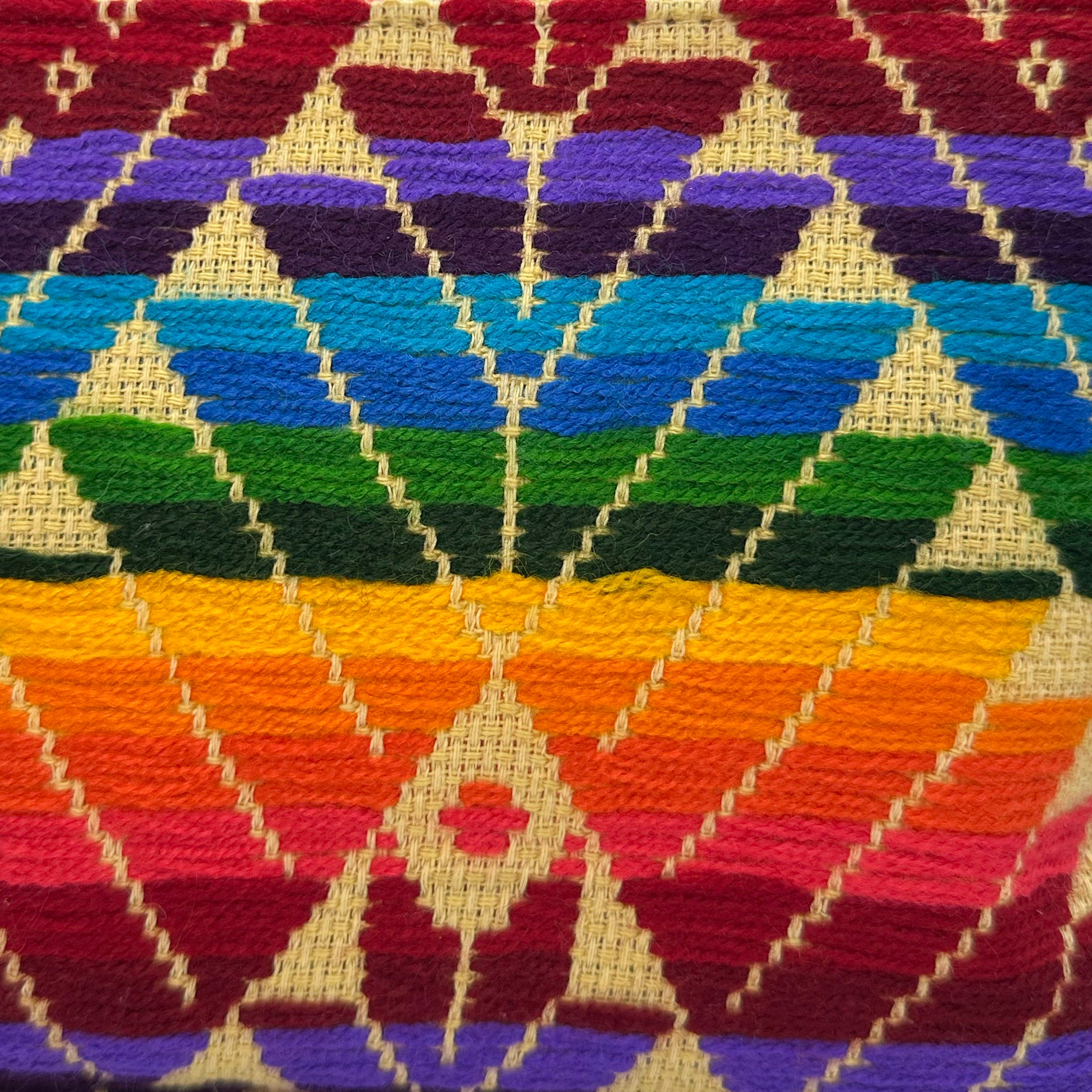 Cosmetiquera Bordado a mano "Cecilia" – Multicolor – Raízal