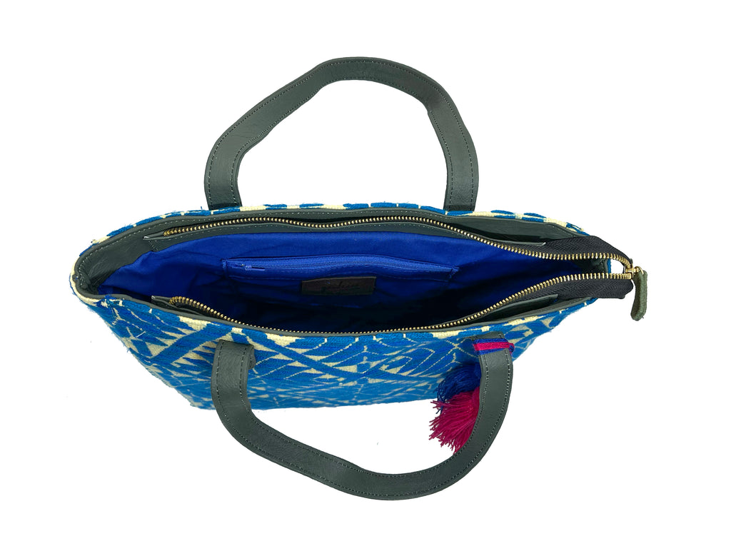 Bolsa tipo Tote Bordado a Mano "Valentina" – Azul – Raízal