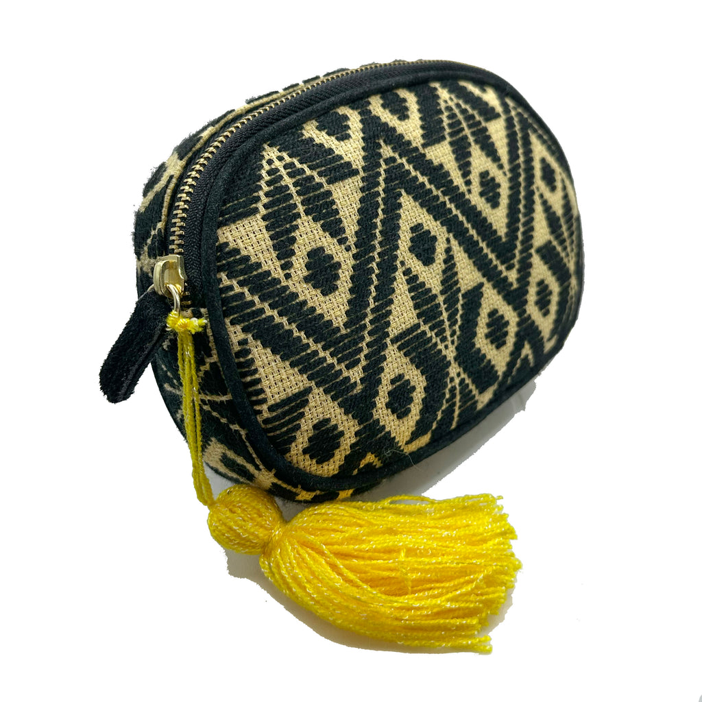 Cangurera Bordado a mano "Eugenia" – Negro – Raízal