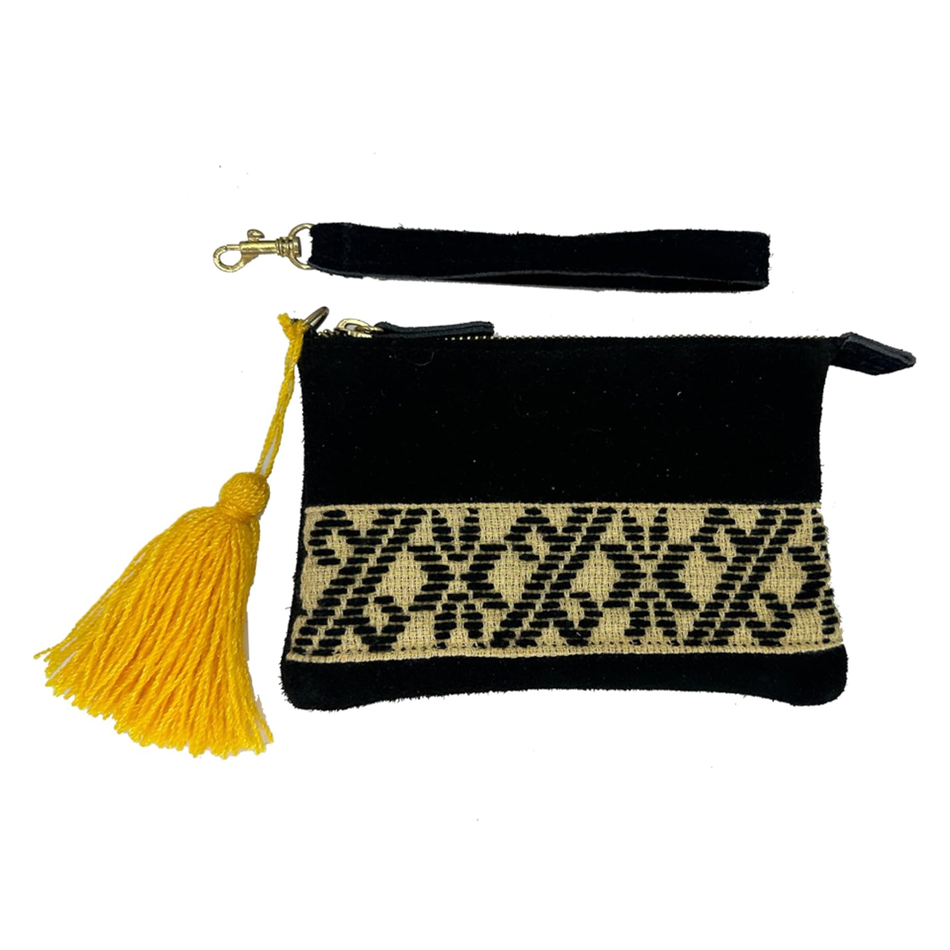 Muñequera Bordado a Mano "Rosario" – Negro – Raízal