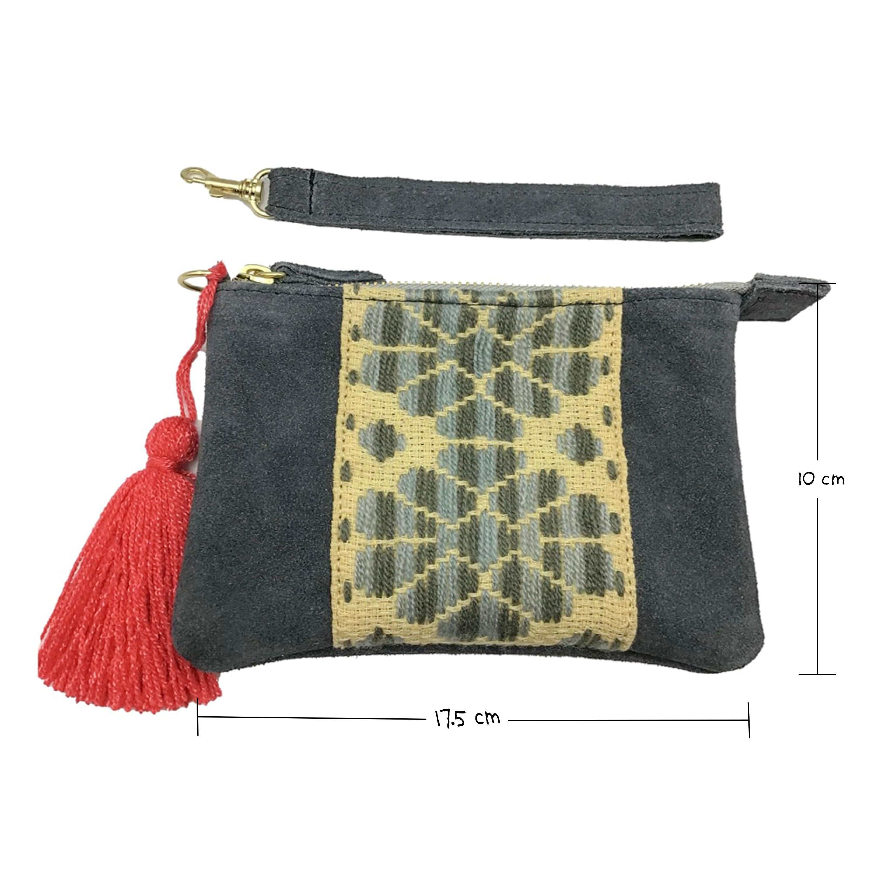 Muñequera Bordado a Mano "Rosario" – Gris – Raízal