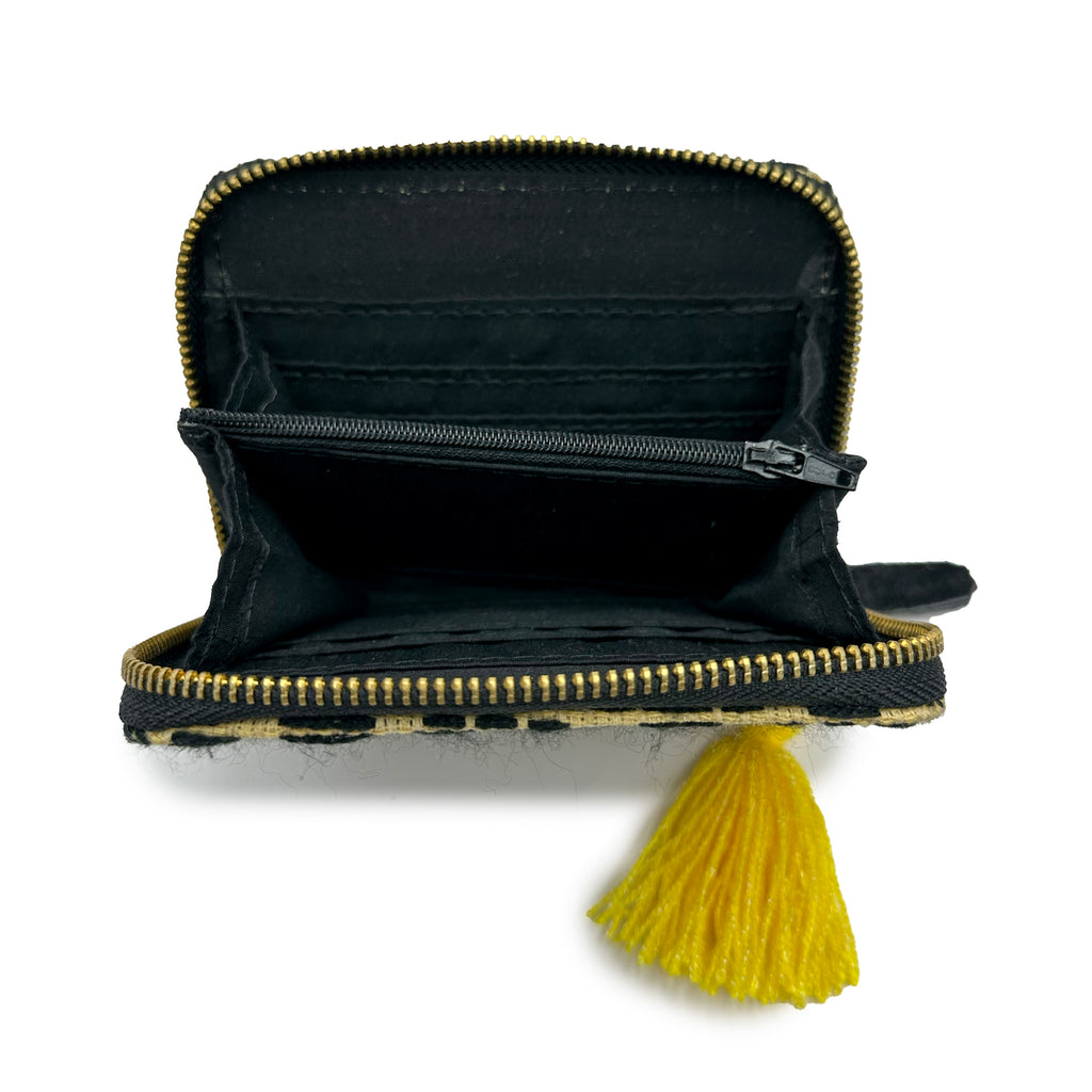 Cartera Bordado a mano "Matilde" – Negro – Raízal