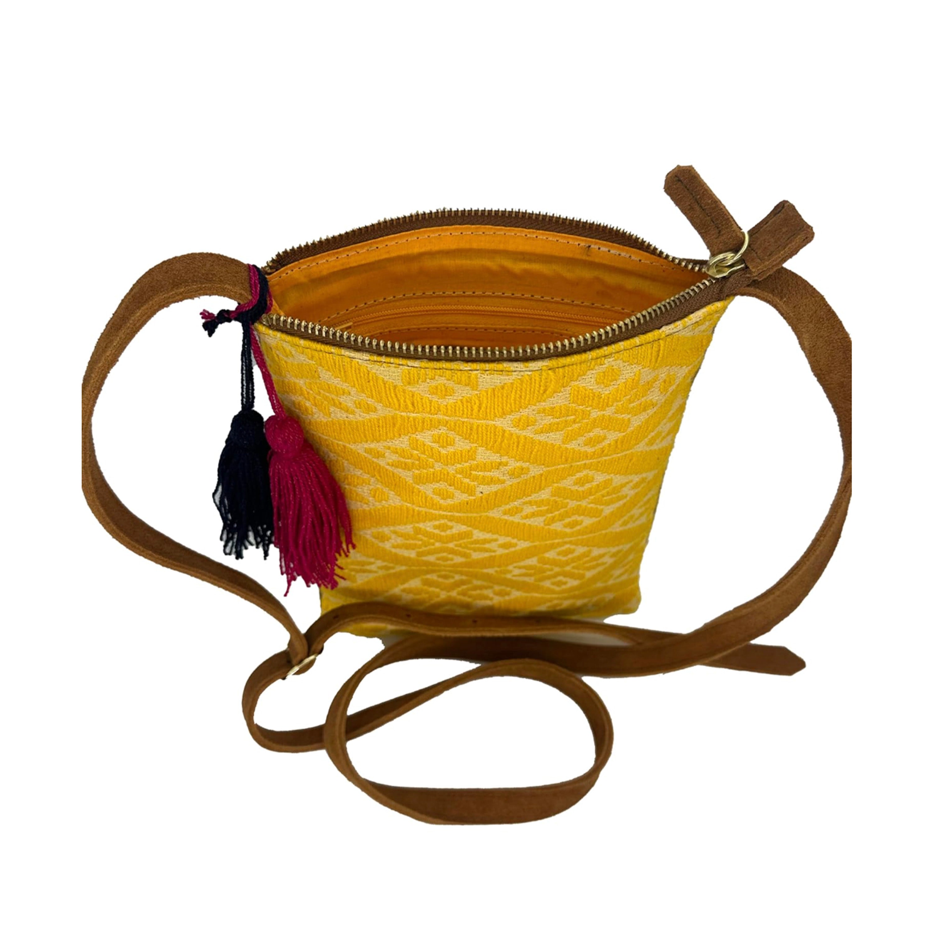 Crossbody Bordado a Mano "Angélica" – Amarillo – Raízal