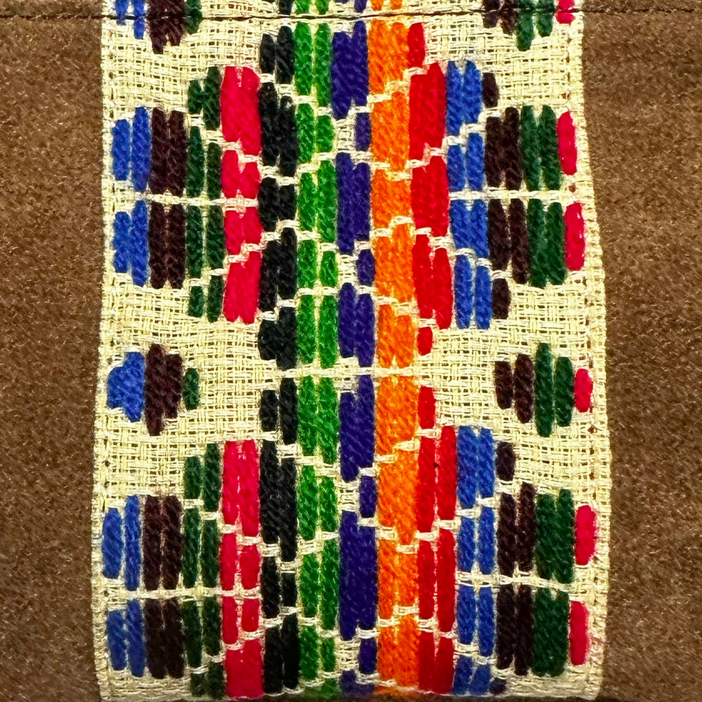 Muñequera Bordado a Mano "Erika" – Multicolor – Raízal