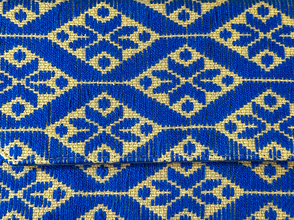 Bolsa Bordado a mano "Juana" – Azul – Raízal