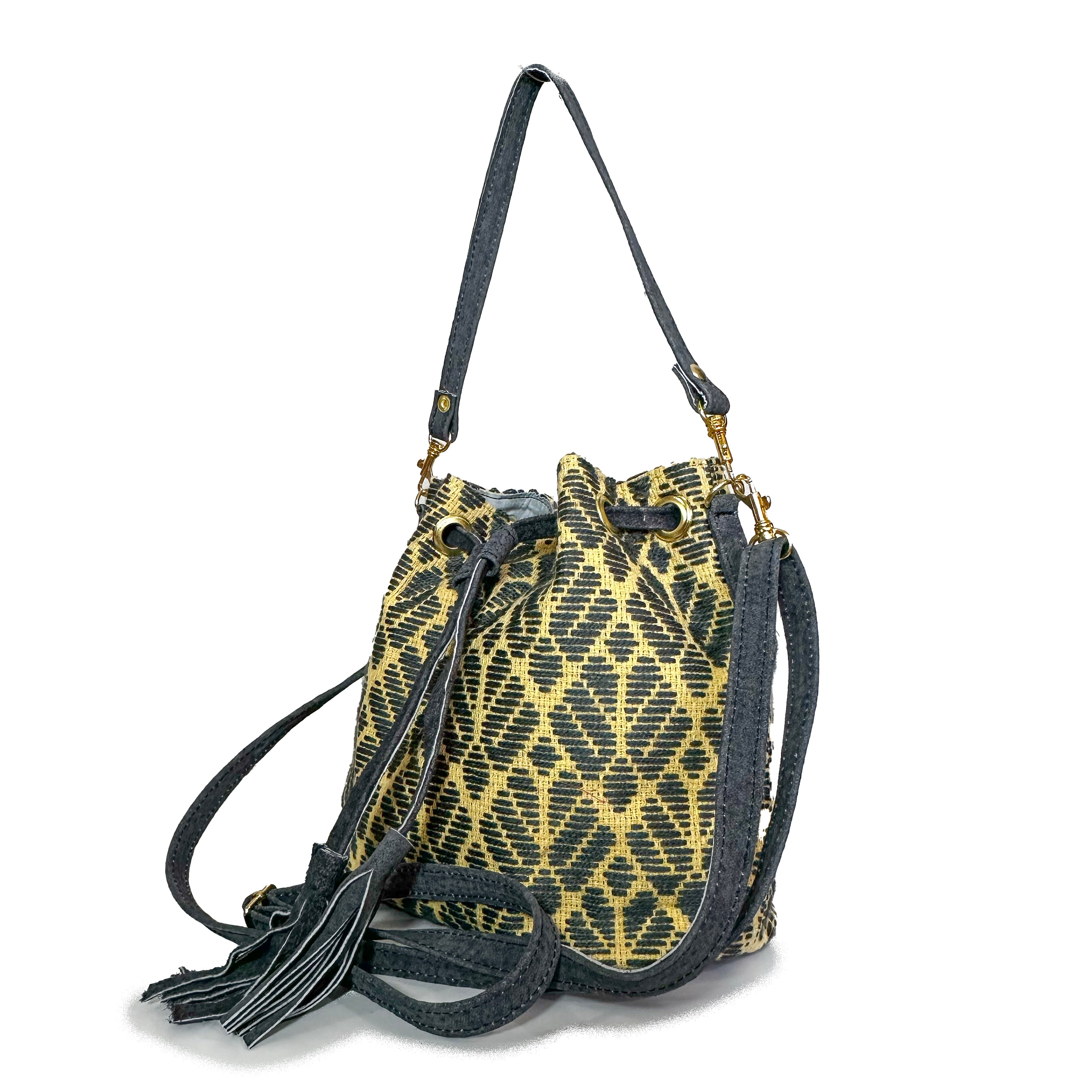 Bolsa tipo Bucket Bordado a Mano "Mariana" – Gris – Raízal