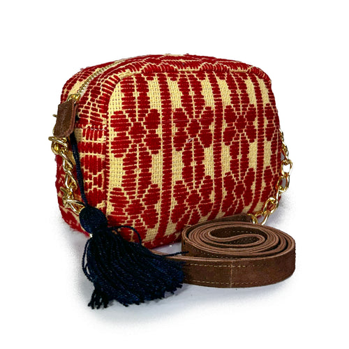 Bolsa Bordado a mano "Maribel" – Rojo – Raízal