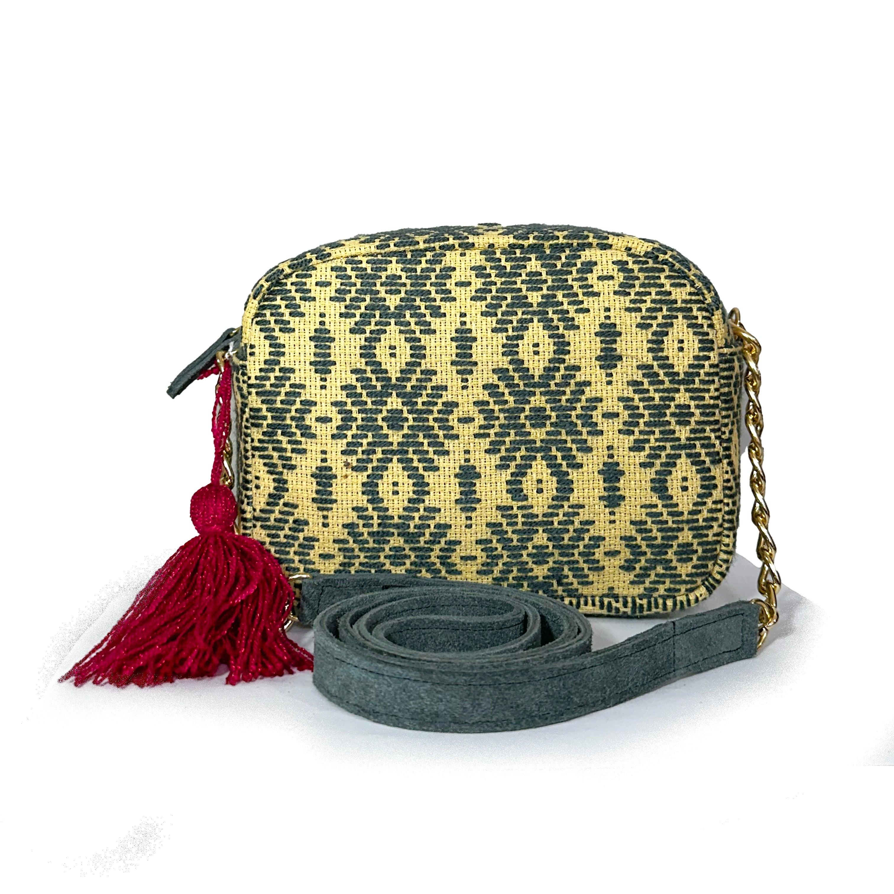 Bolsa Bordado a mano "Maribel" – Gris – Raízal