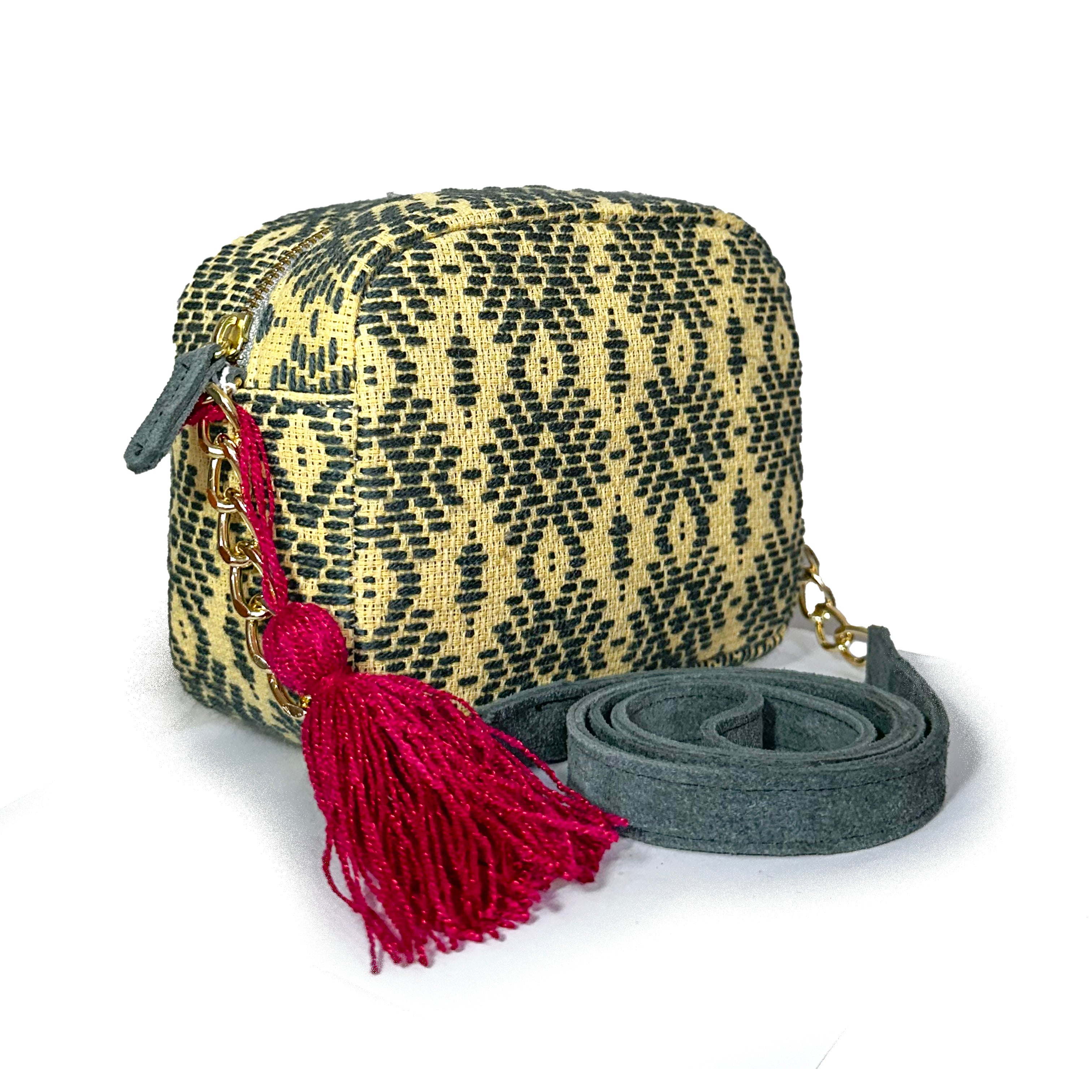 Bolsa Bordado a mano "Maribel" – Gris – Raízal