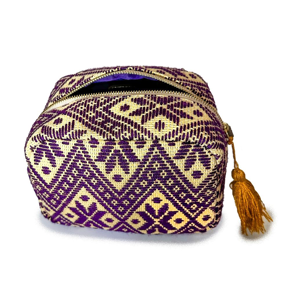 Cosmetiquera Bordado a mano "Rosalía" – Morado – Raízal