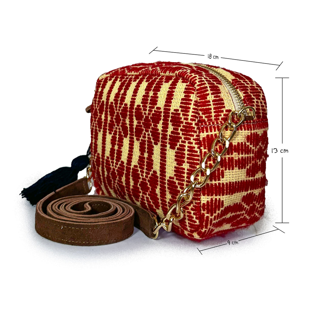 Bolsa Bordado a mano "Maribel" – Rojo – Raízal