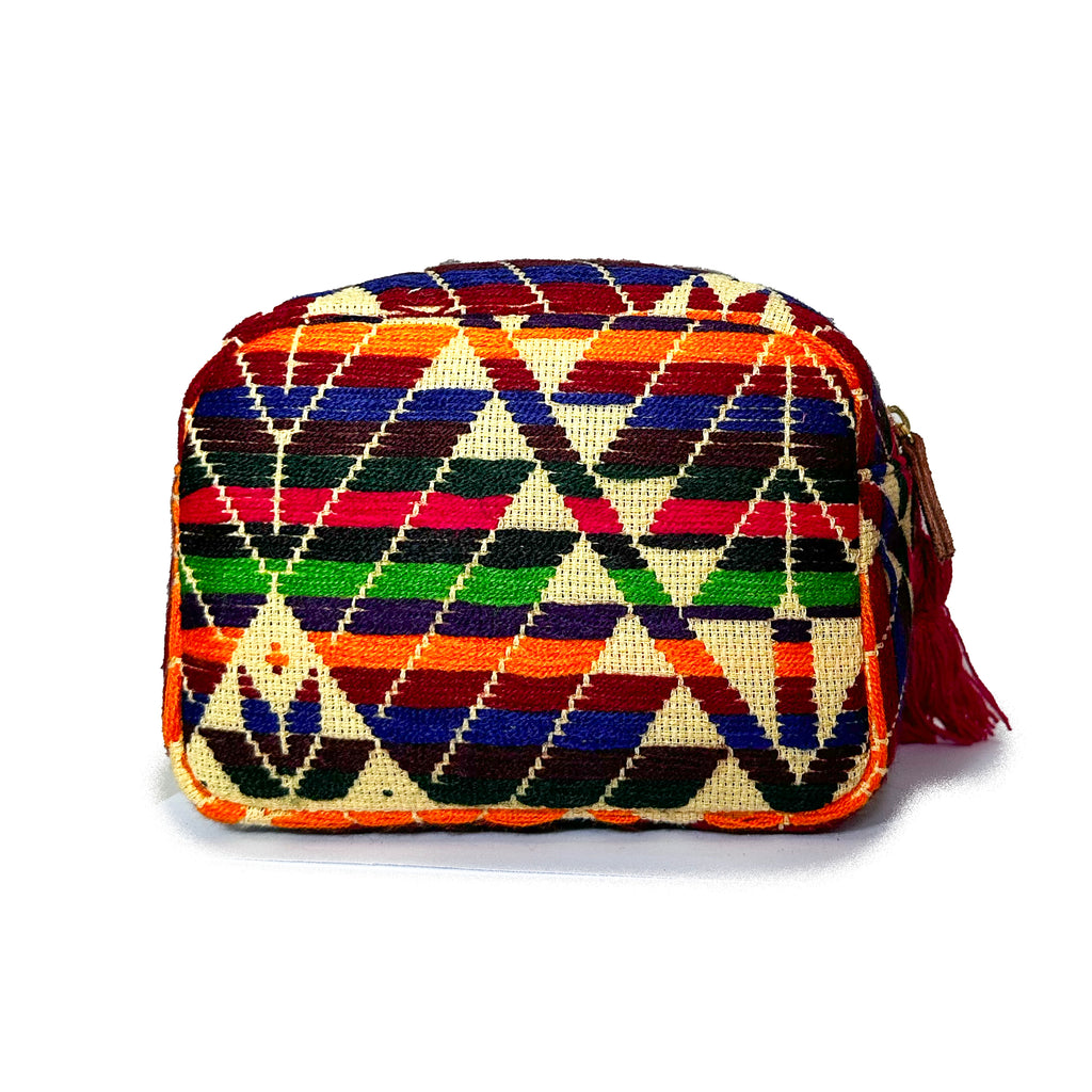 Cosmetiquera Bordado a mano "Rosalía" – Muticolor – Raízal