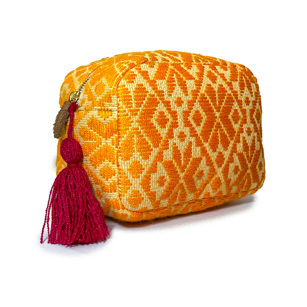 Cosmetiquera Bordado a mano "Rosalía" – Amarillo – Raízal