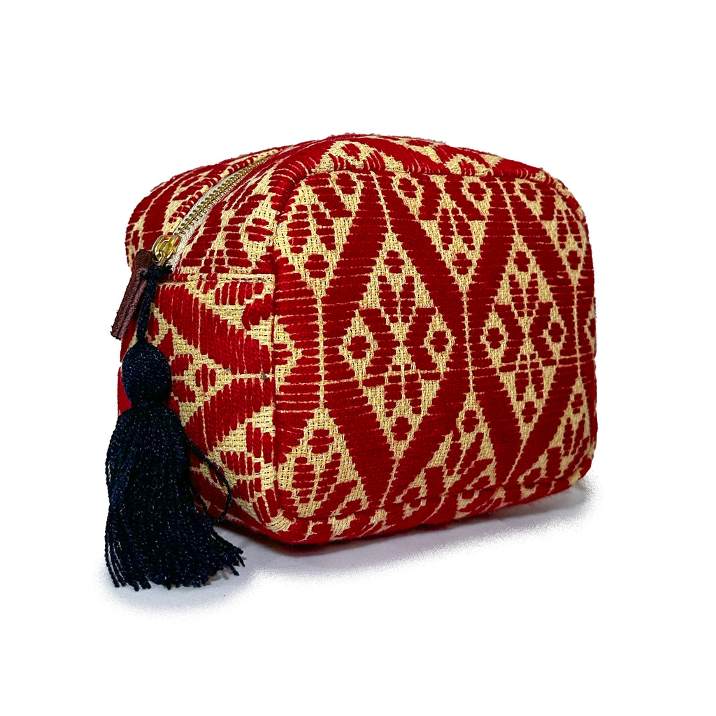 Cosmetiquera Bordado a mano "Rosalía" – Rojo – Raízal