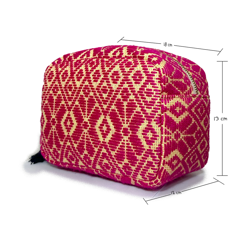 Cosmetiquera Bordado a mano "Rosalía" – Rosa – Raízal