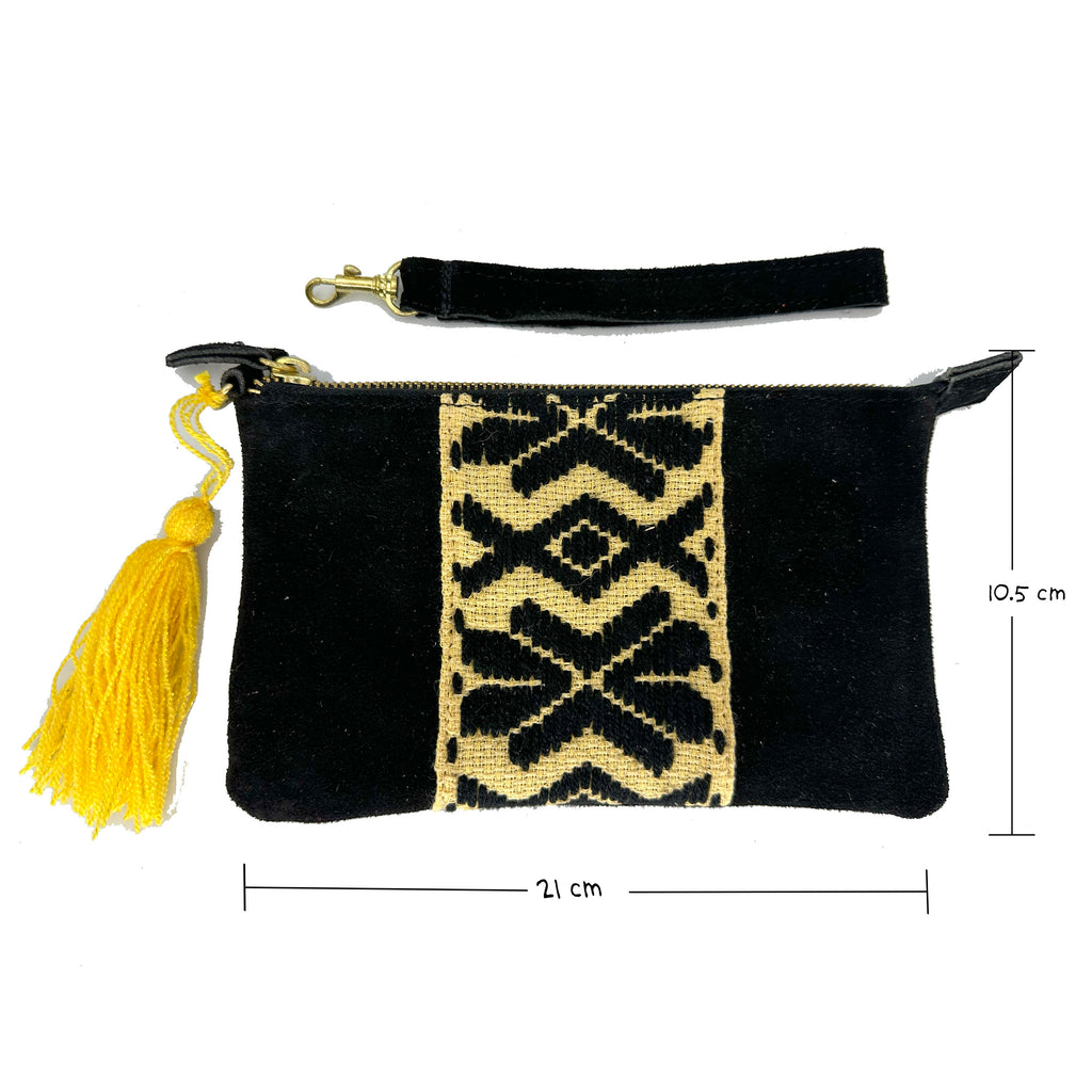 Muñequera Bordado a Mano "Erika" – Negro – Raízal