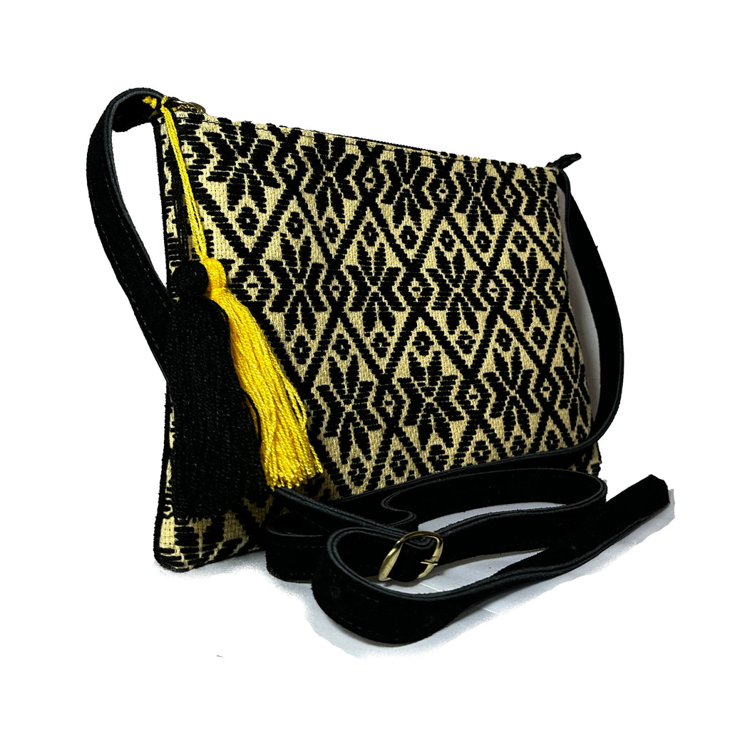 Crossbody Bordado a Mano "Vicenta" – Negro – Raízal