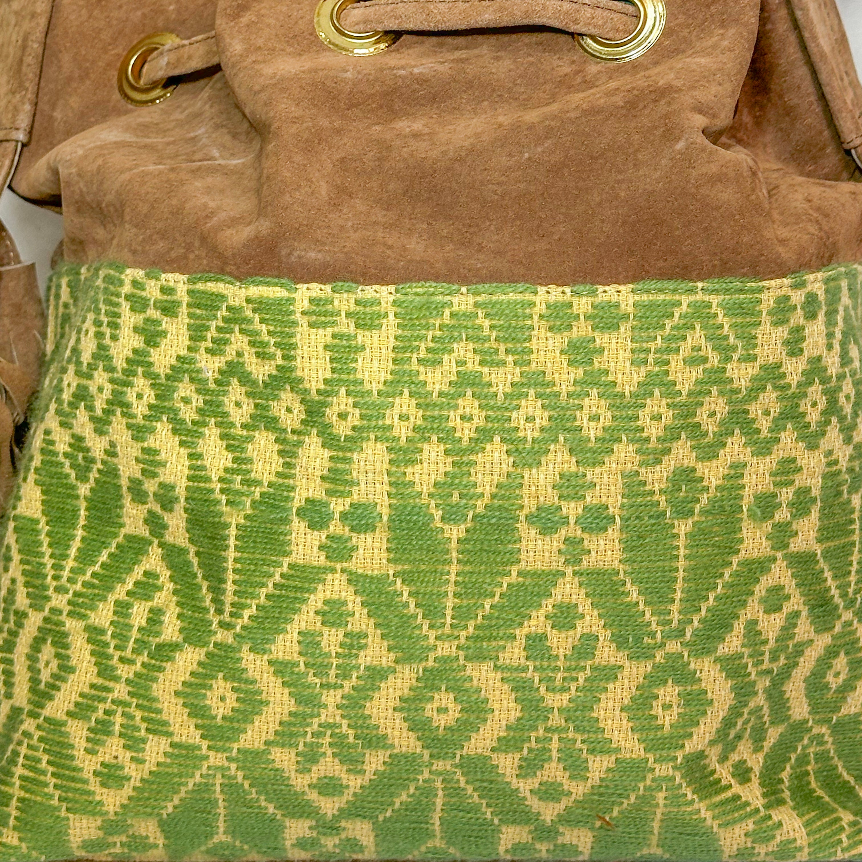 Bolsa tipo Bucket Bordado a Mano "Catalina" – Verde – Raízal