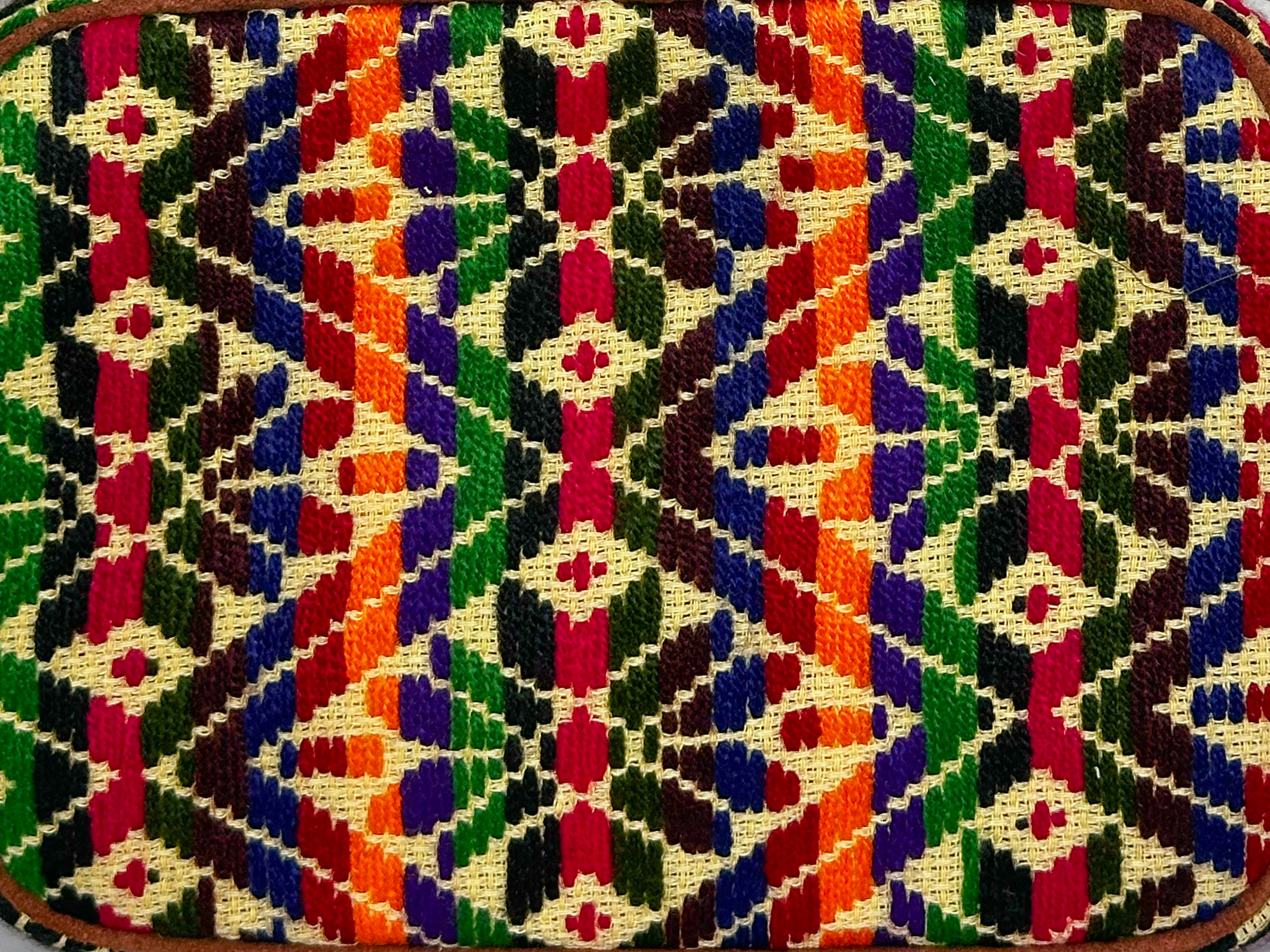 Neceser Bordado a mano "Belinda" – Multicolor – Raízal
