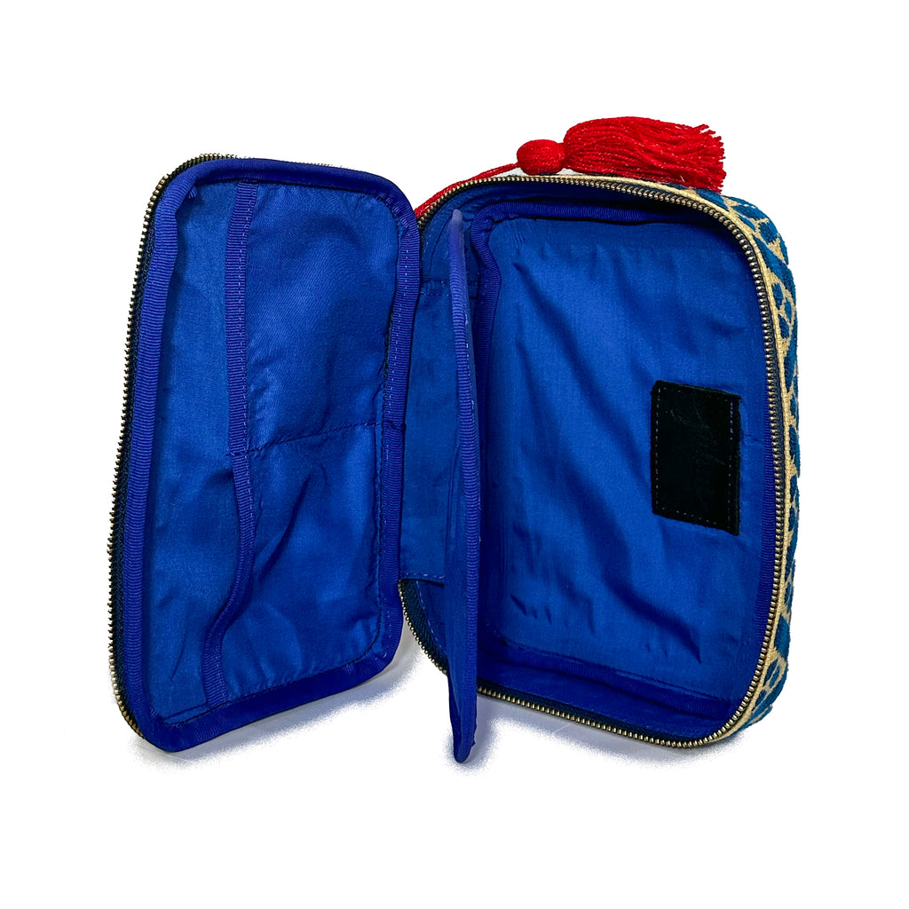 Neceser Bordado a mano "Belinda" – Azul – Raízal