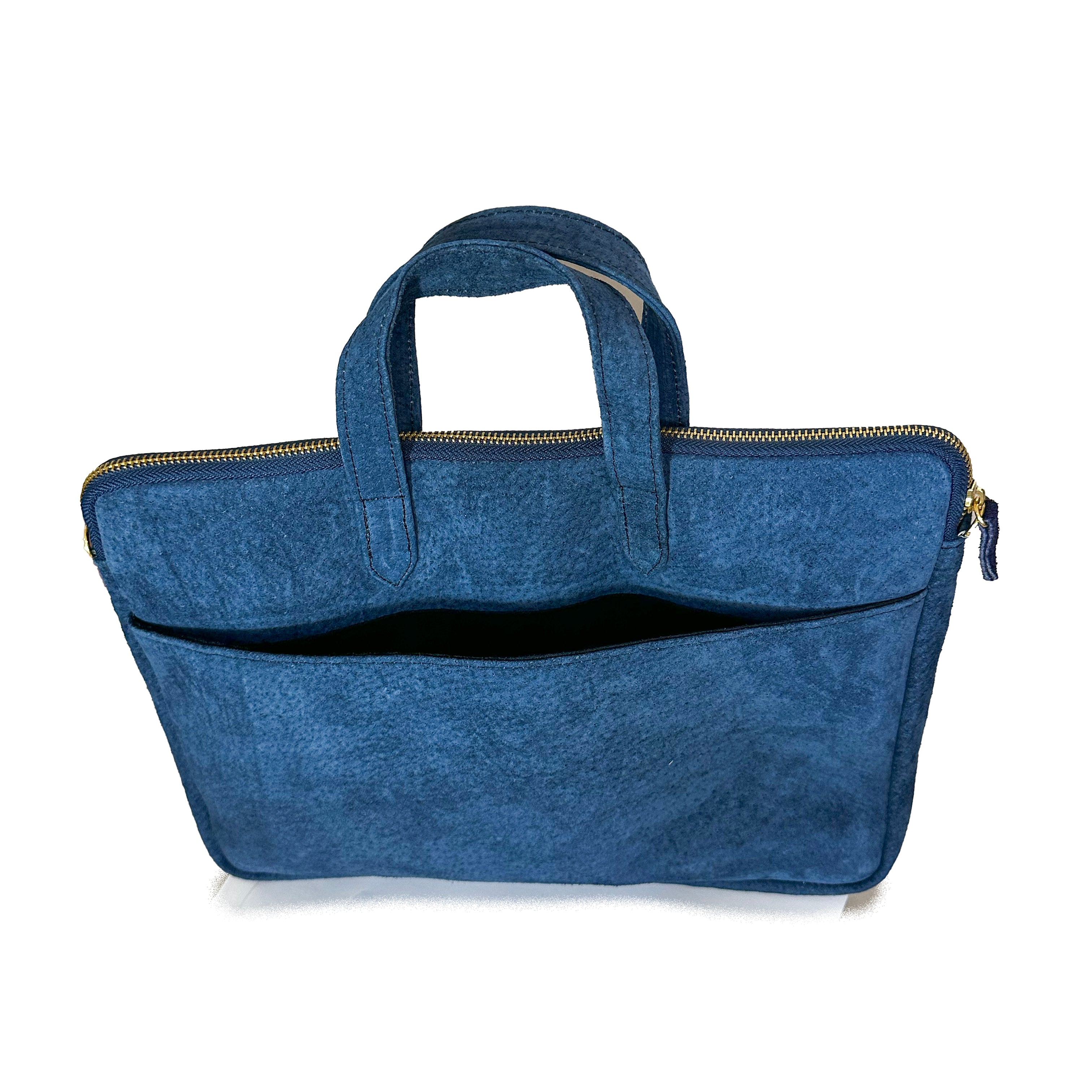 Portalaptop Bordado a Mano "Martha" - 14" – Azul – Raízal